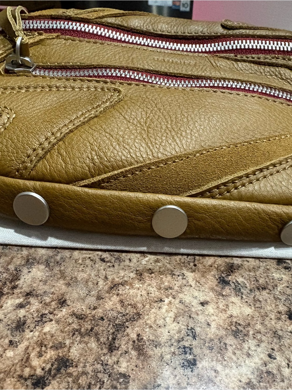 Amazing find! Limited edition ❤️‍🔥BRAND NEW…..Hammitt Charles Medium High Tide. - Picture 3 of 6